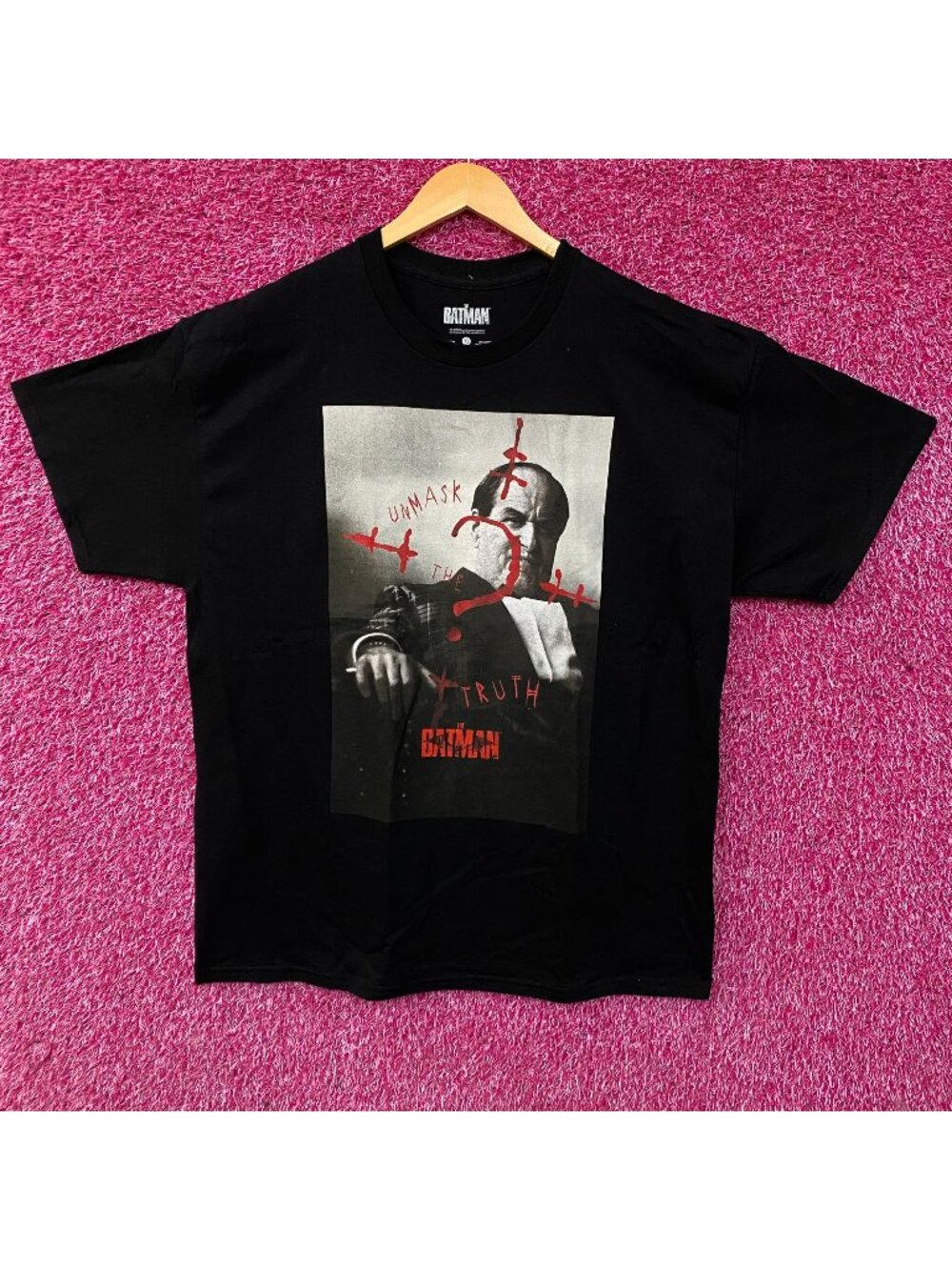 The Batman "Unmask the Truth" Penguin Poster Graphic T-Shirt XL